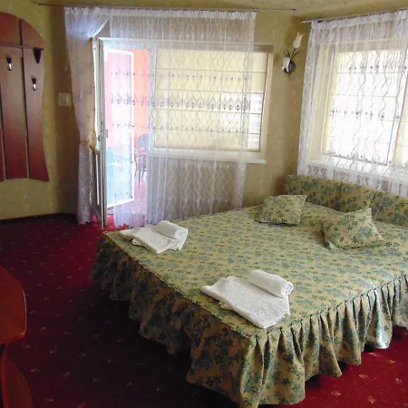 호텔 Serpanok Tyachiv